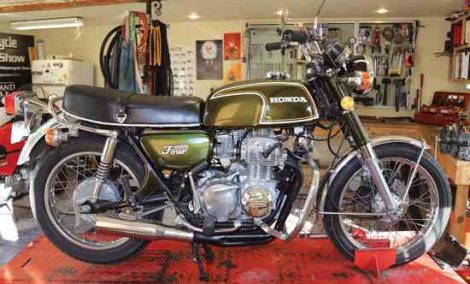 Synchronize Carburetors on Small Honda Fours Image